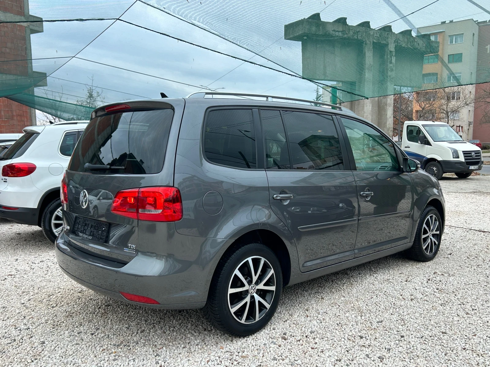 VW Touran 1.6 TDI  - изображение 4