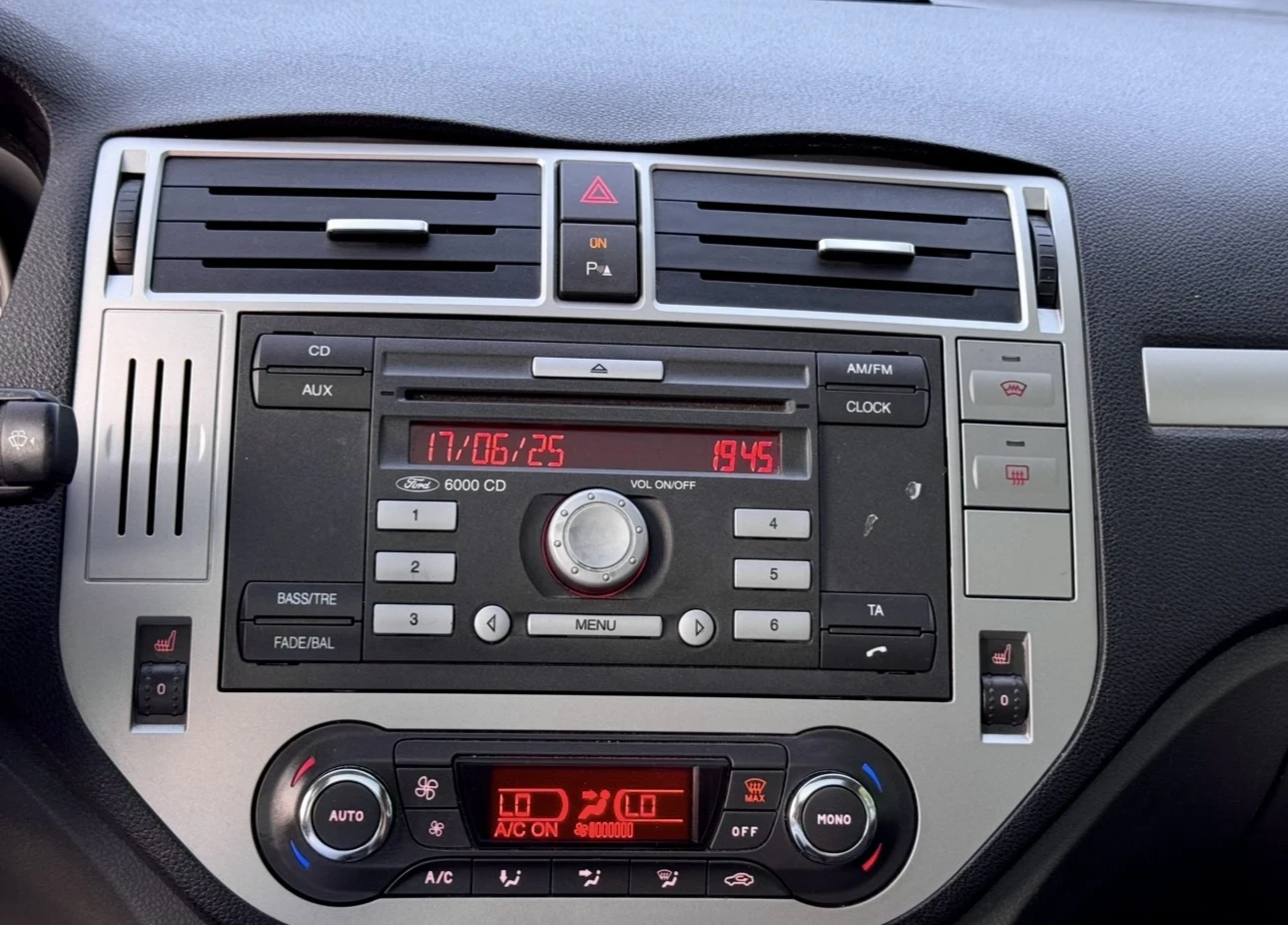 Ford C-max 1.6 TD / Панорама - изображение 9