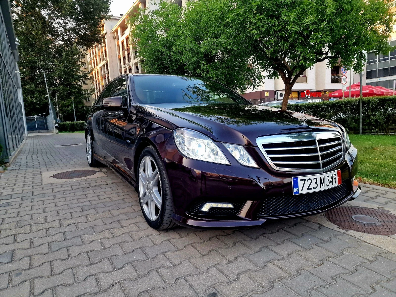 Mercedes-Benz E 250 2.5 CDI - 204 к.с - AMG - AVANTGARDE - Екстри - изображение 4