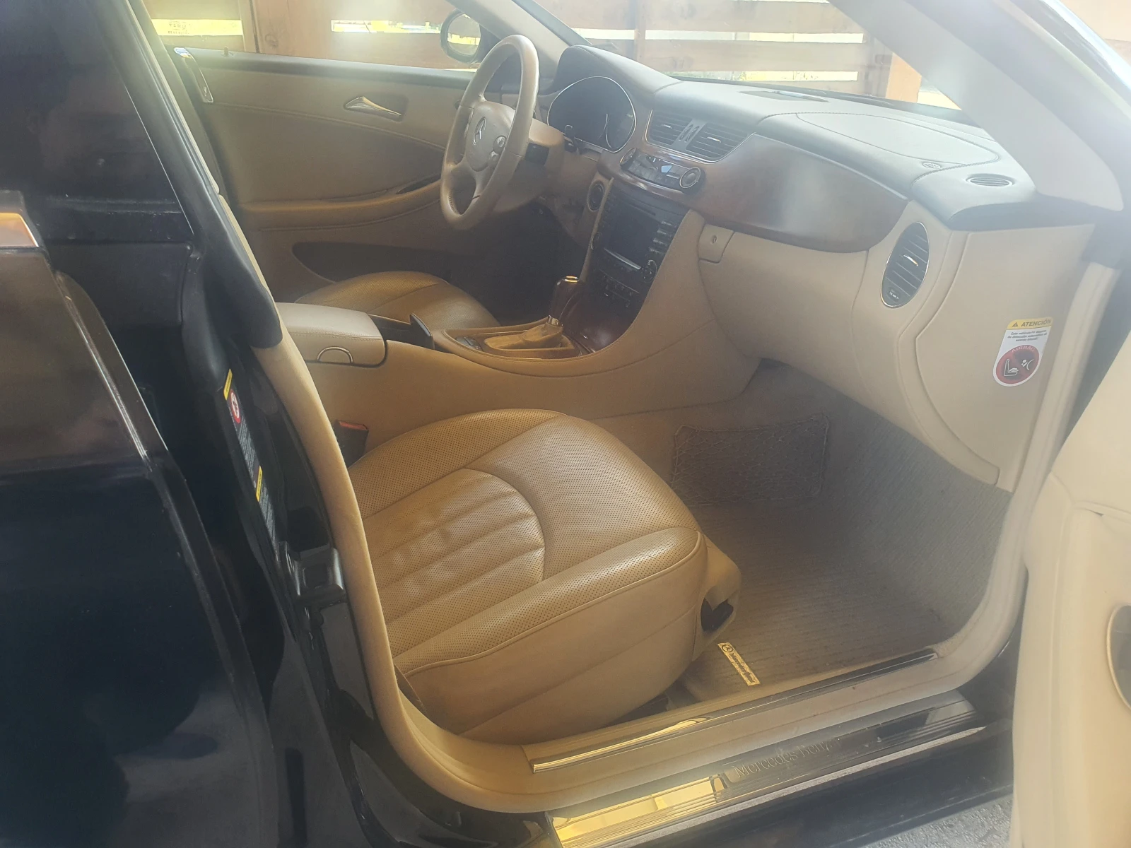Mercedes-Benz CLS 500  - изображение 7