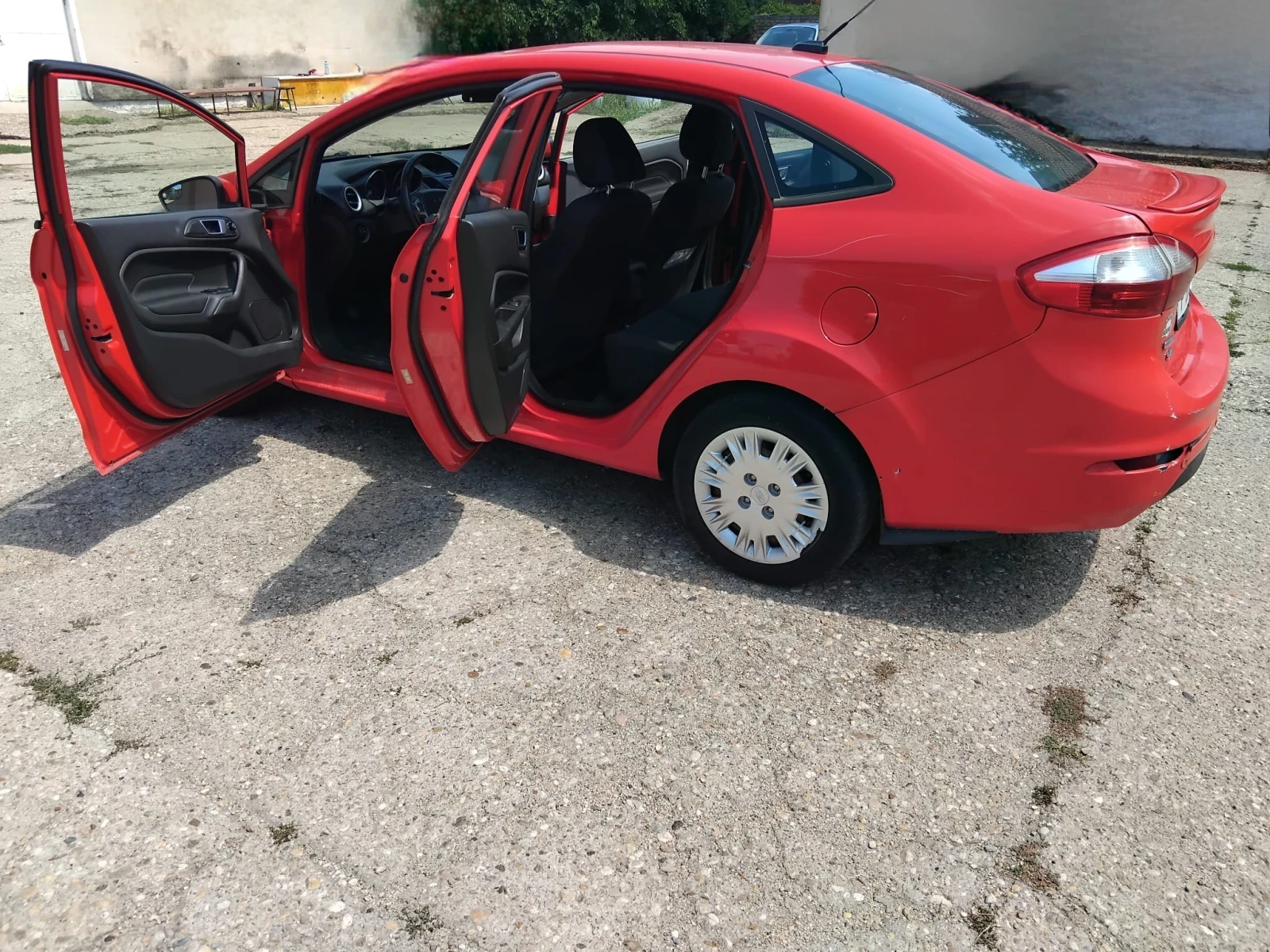 Ford Fiesta  - изображение 5