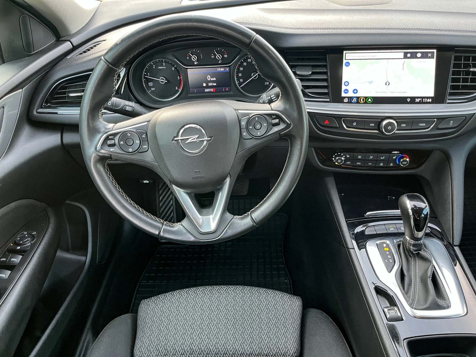 Opel Insignia 1.6D* LED* КАТО НОВА*  - изображение 7