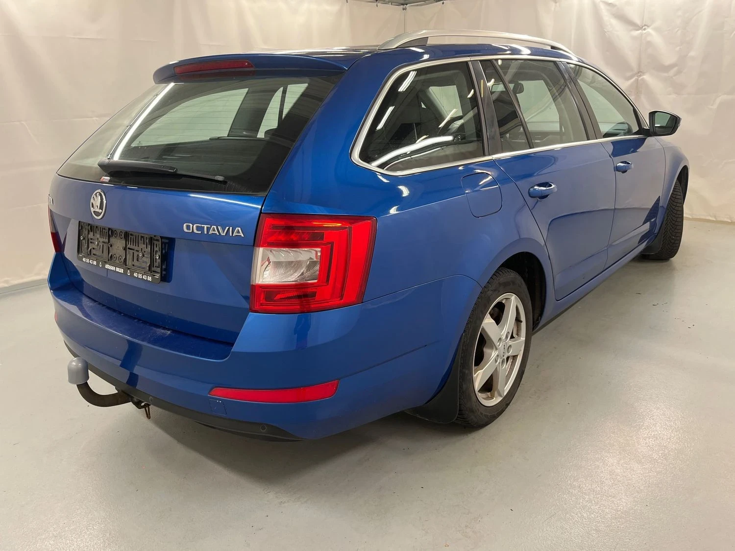 Skoda Octavia 1, 6 TDI DSG - изображение 5