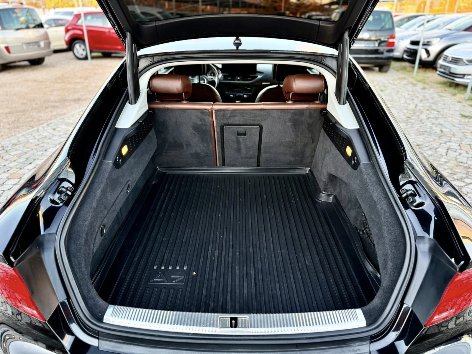 Audi A7 3.0 4x4 | Mobile.bg   17