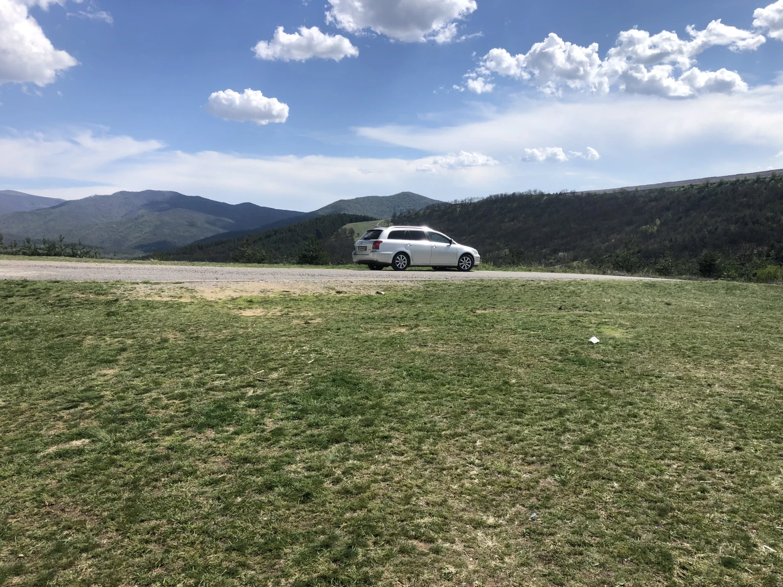 Toyota Avensis 1.8 i  ГАЗ - изображение 2