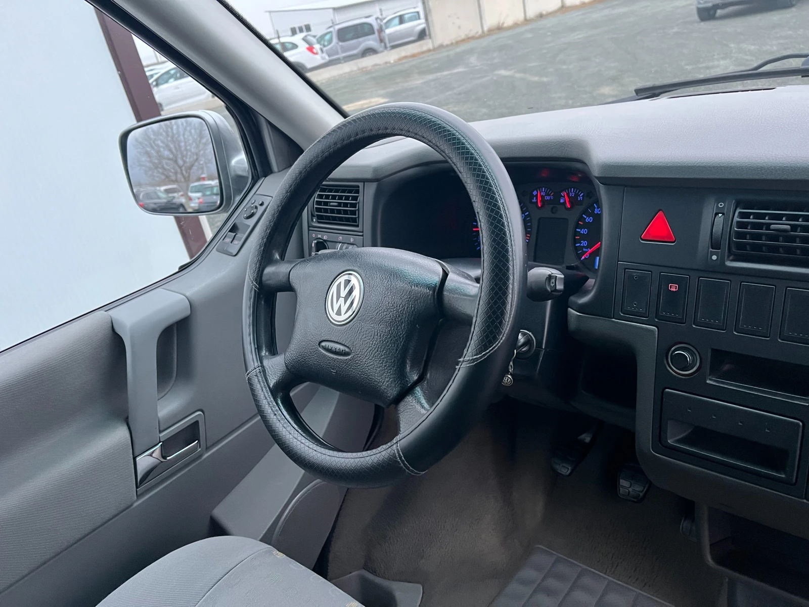 VW Multivan 2.5TDI-151k.c. | Mobile.bg � ����������� 9