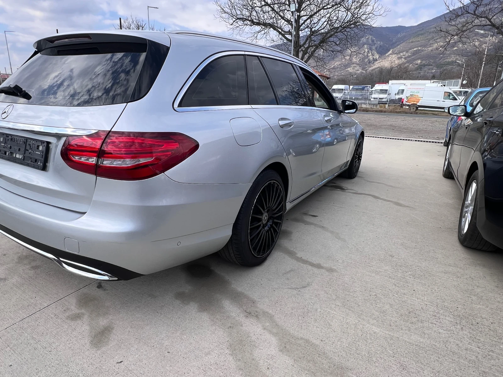 Mercedes-Benz C 220 Avantgarde , снимка 5 - Автомобили и джипове - 53738426