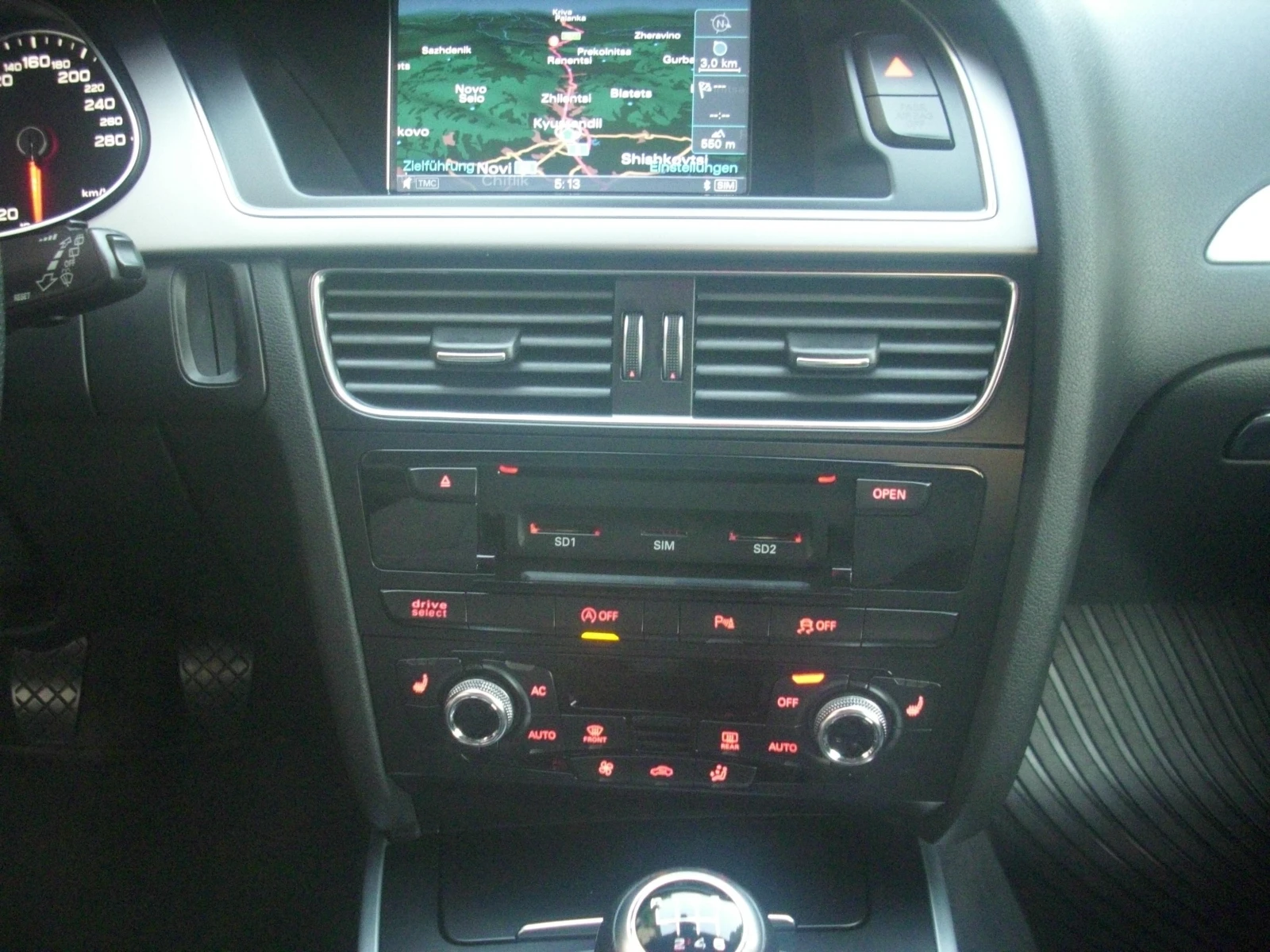 Audi A4 2.0TDI-RS-3xS-LINE-APSOLUT FULLMAX-EDITION ONE, снимка 12 - Автомобили и джипове - 53951411