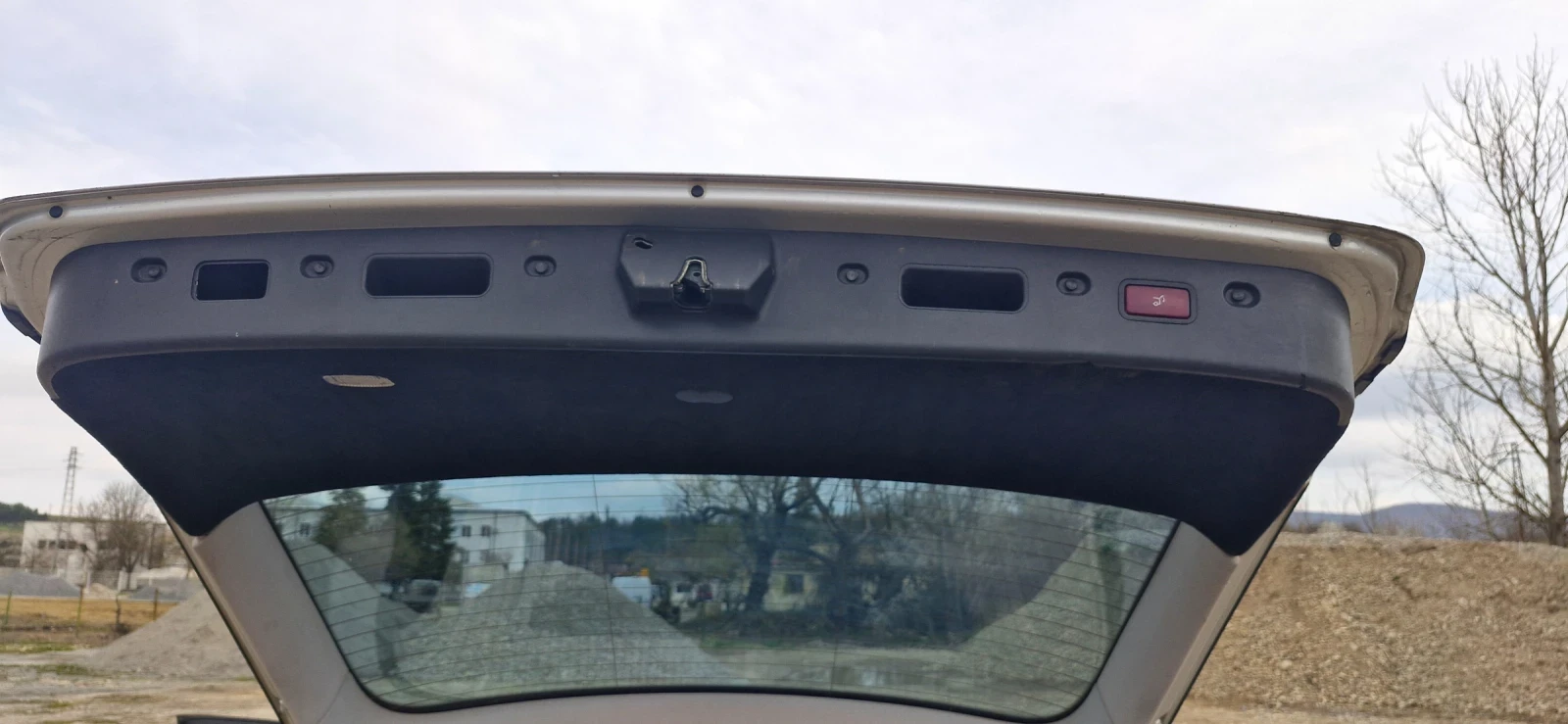 Mercedes-Benz E 320, снимка 16 - Автомобили и джипове - 54107215