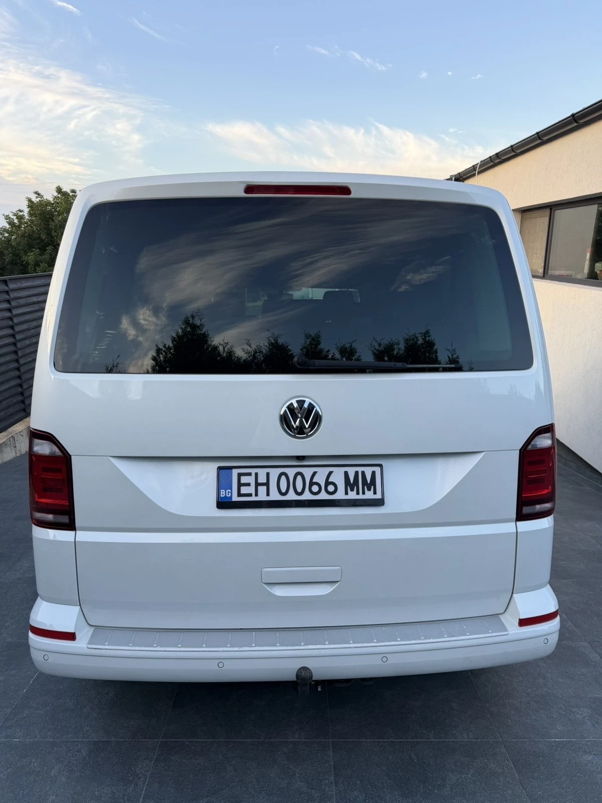 VW Multivan 2.0TDI T6 Highline 4x4 Швейцария ЕDITION 30, снимка 6 - Автомобили и джипове - 54217802