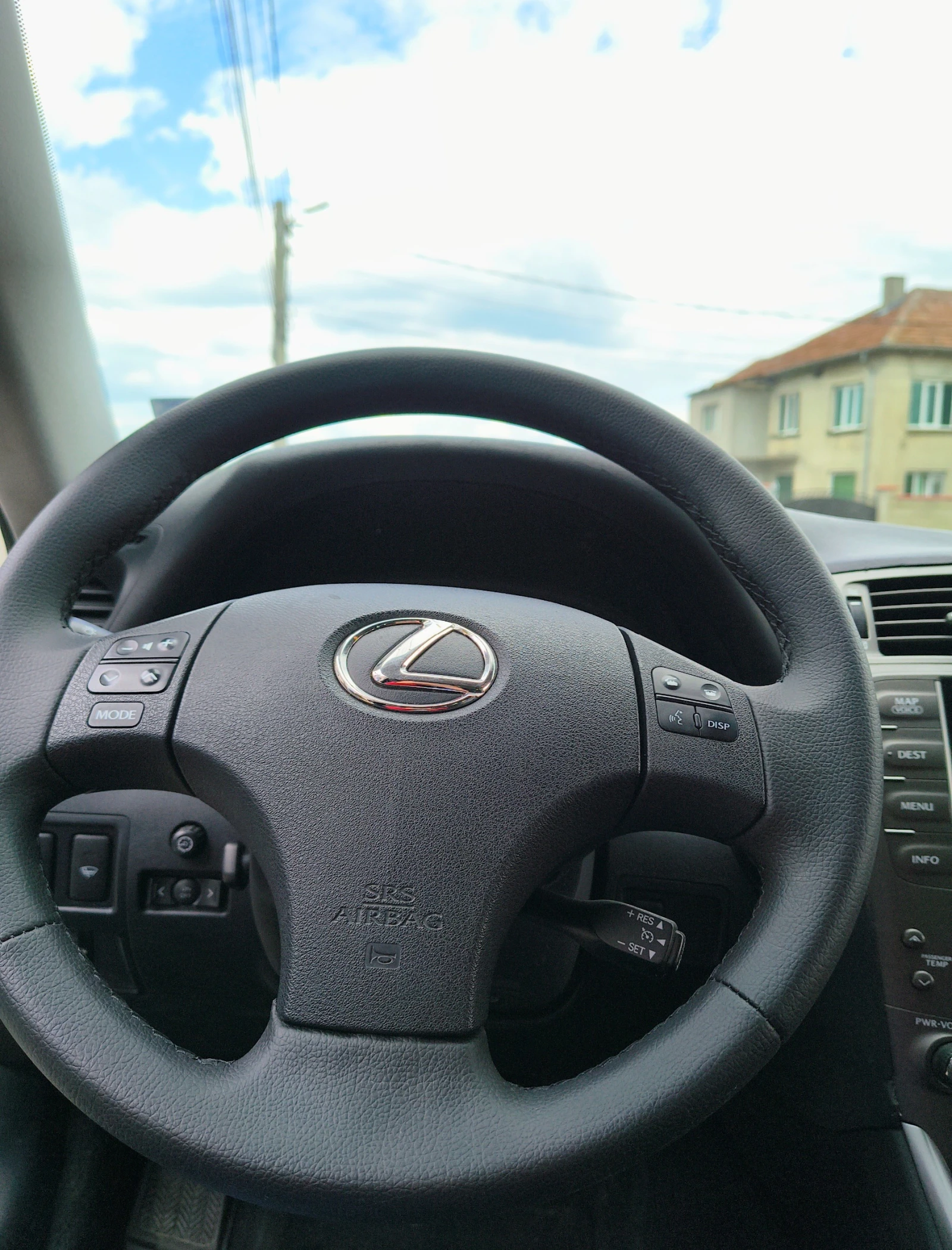 Lexus IS 220d, снимка 4 - Автомобили и джипове - 54544853
