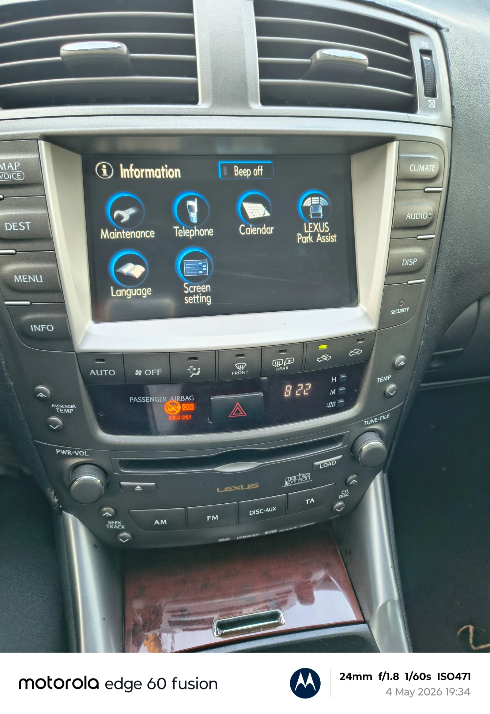 Lexus IS 220d, снимка 3 - Автомобили и джипове - 54544853