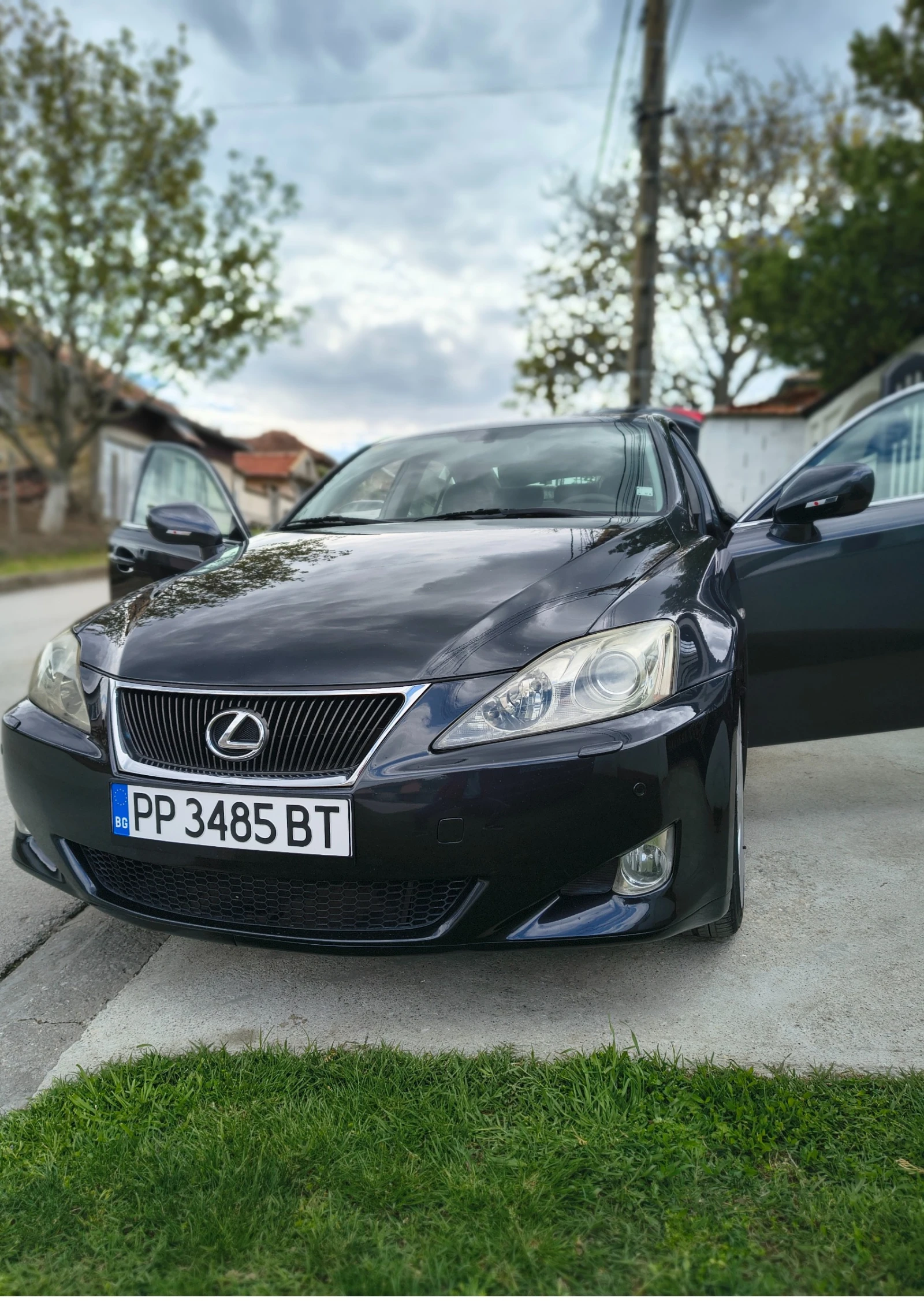 Lexus IS 220d, снимка 11 - Автомобили и джипове - 54544853