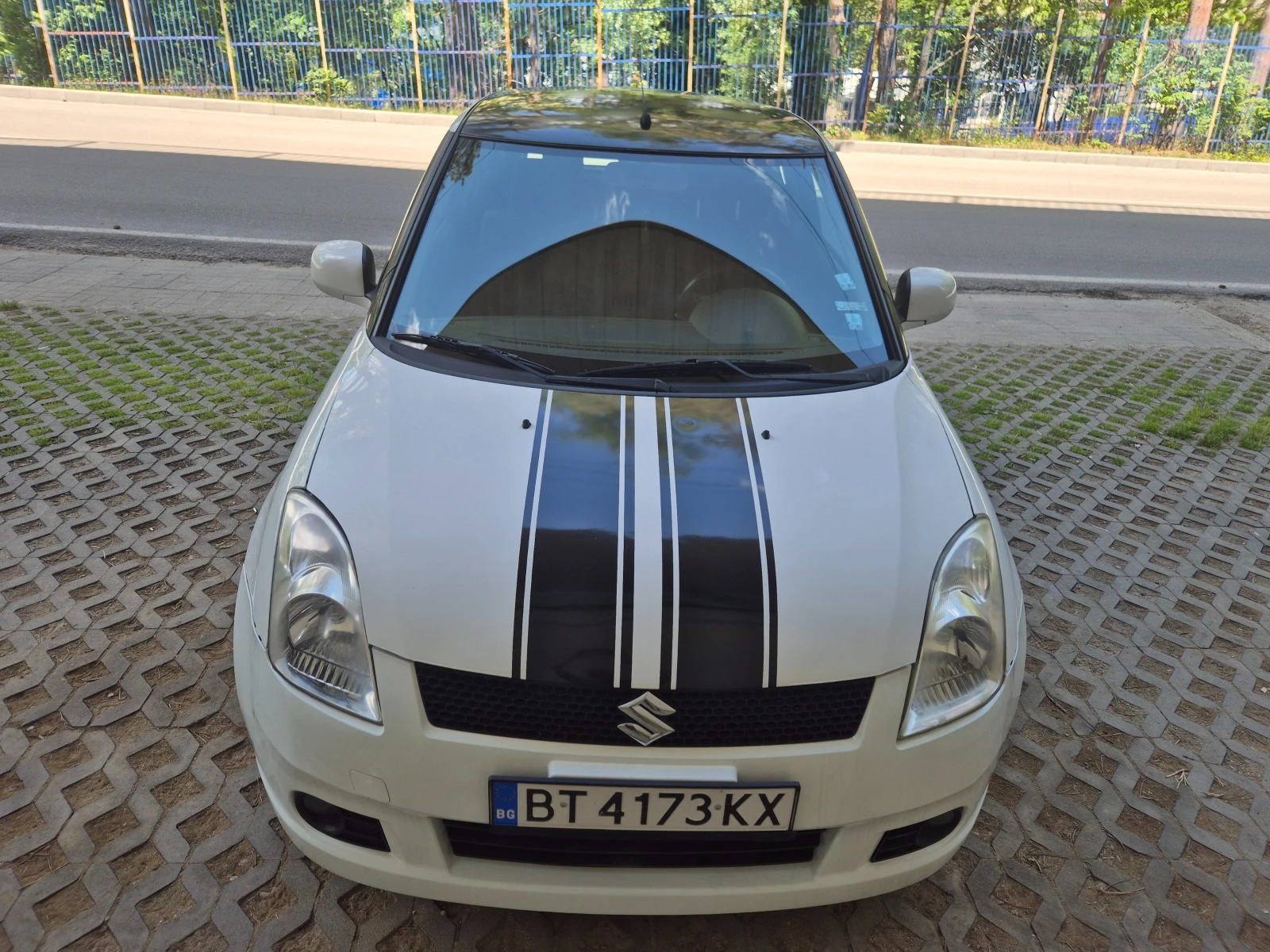 Suzuki Swift 1.3/Keyless/климатроник, снимка 8 - Автомобили и джипове - 54591389