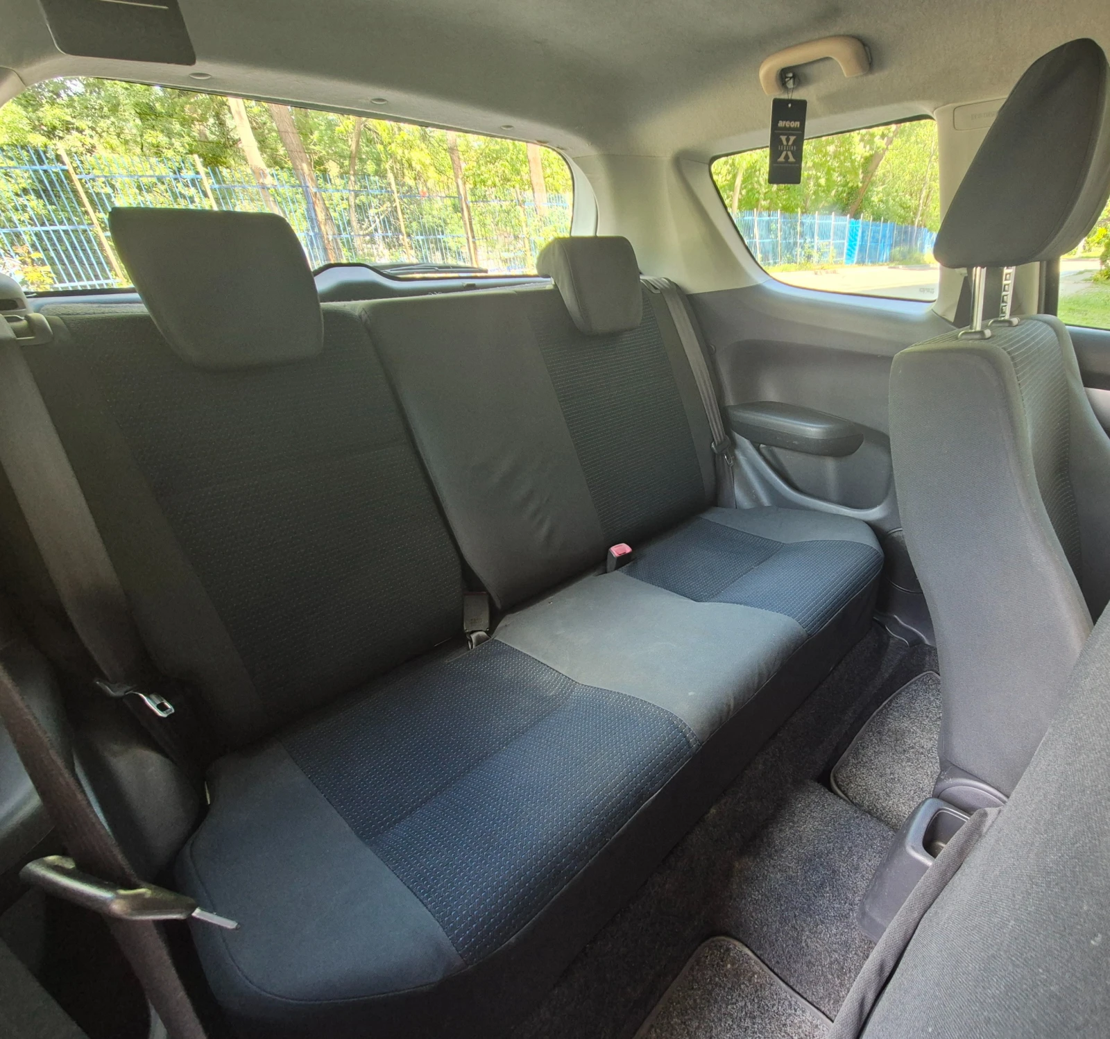Suzuki Swift 1.3/Keyless/климатроник, снимка 13 - Автомобили и джипове - 54591389