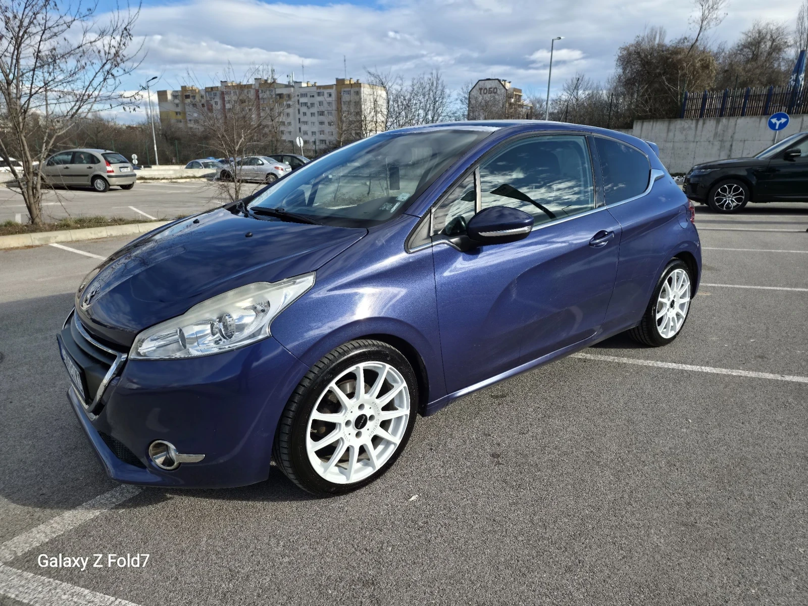 Peugeot 208 GT 