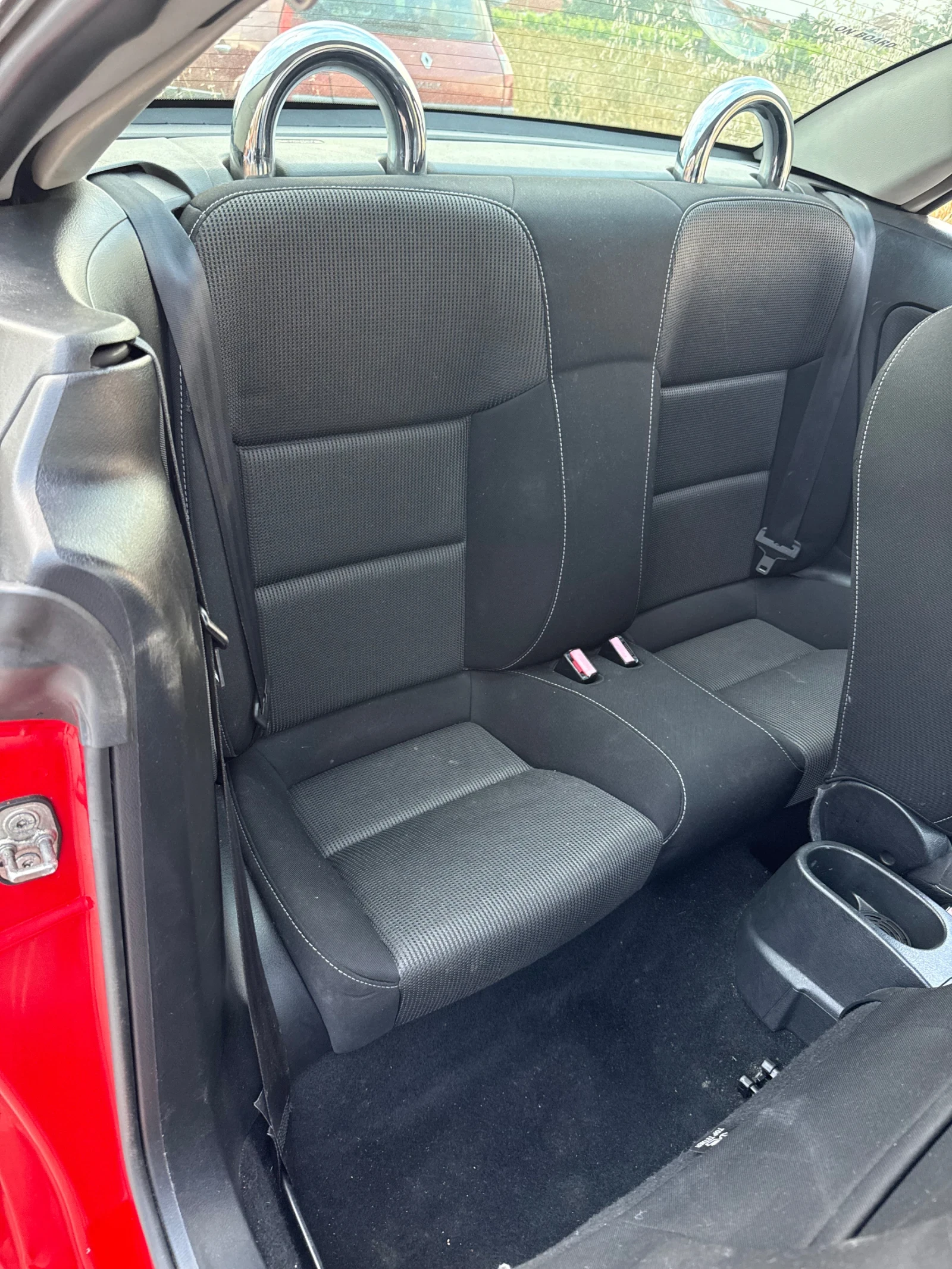 Peugeot 207 CC 1.6HDI, снимка 11 - Автомобили и джипове - 54819086