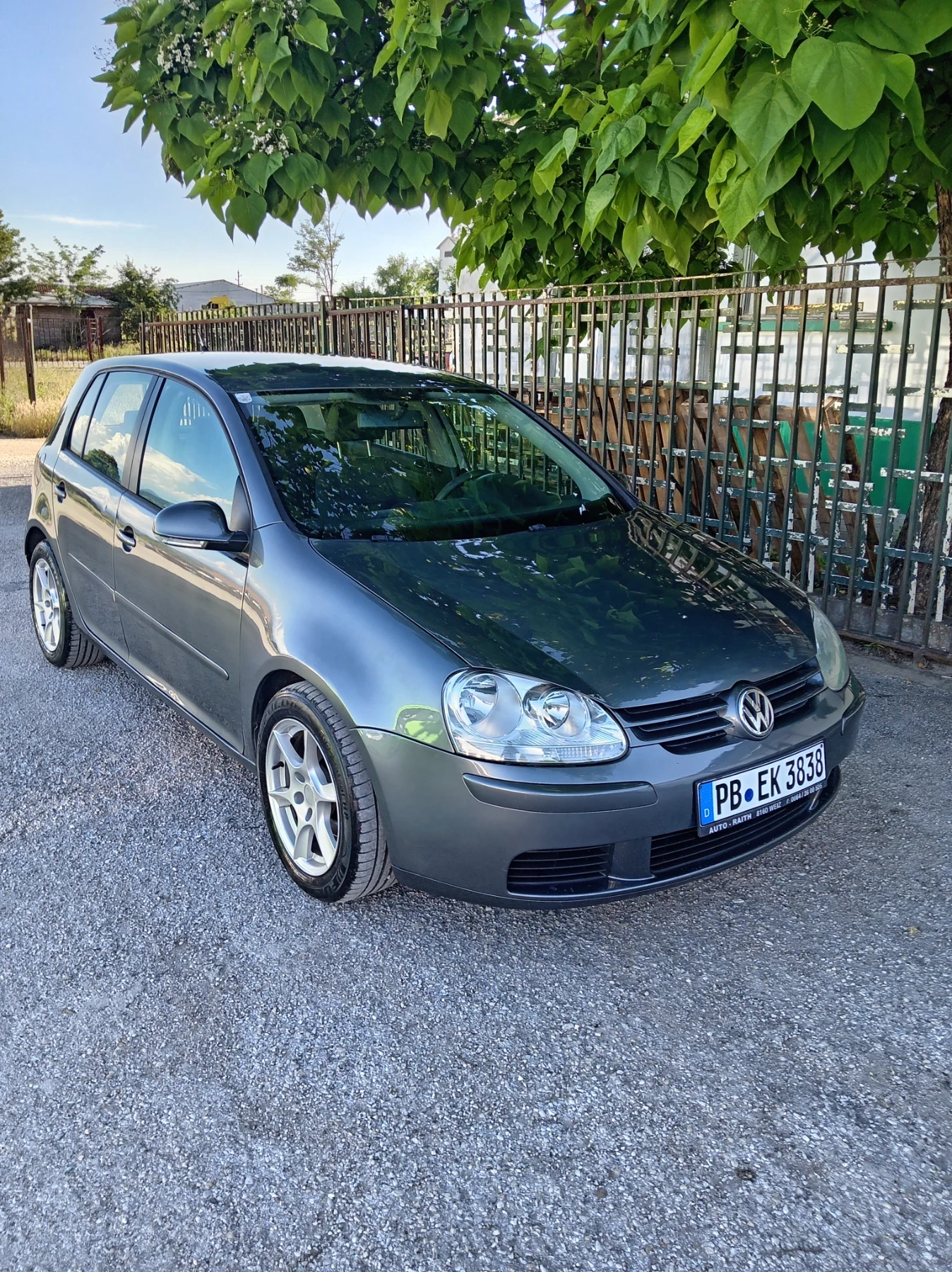 VW Golf 1.9 дизел 90 коня , снимка 3 - Автомобили и джипове - 54841471