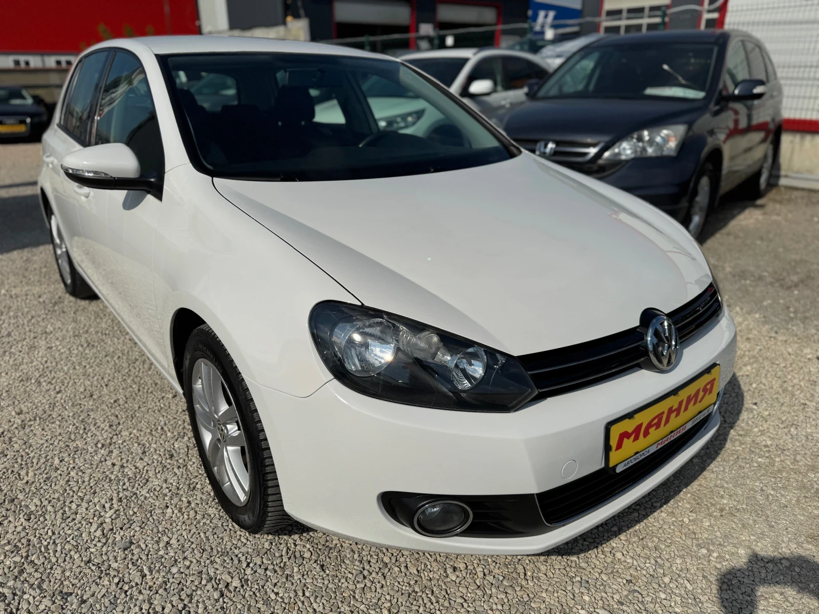 VW Golf 1.6TDI, снимка 3 - Автомобили и джипове - 54879936