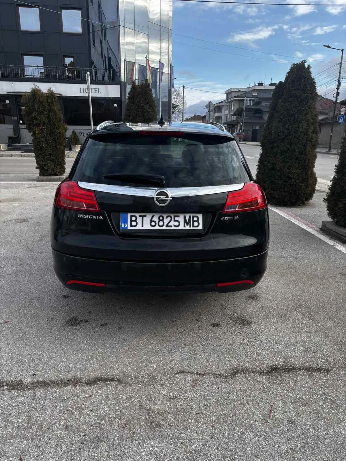 Opel Insignia, снимка 4 - Автомобили и джипове - 55361414