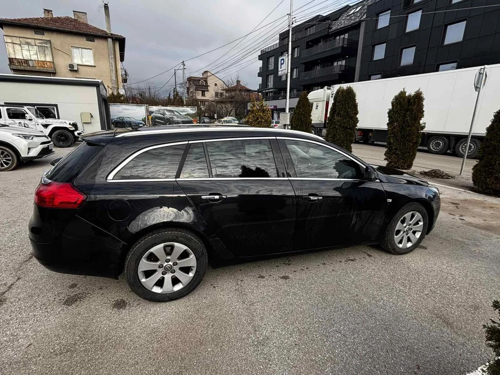 Opel Insignia, снимка 3 - Автомобили и джипове - 55361414