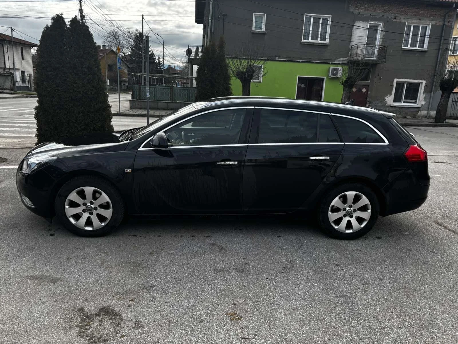 Opel Insignia, снимка 2 - Автомобили и джипове - 55361414
