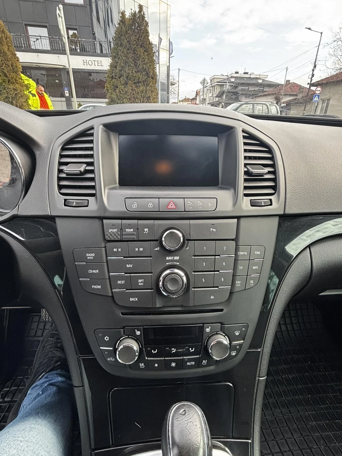 Opel Insignia, снимка 6 - Автомобили и джипове - 55361414