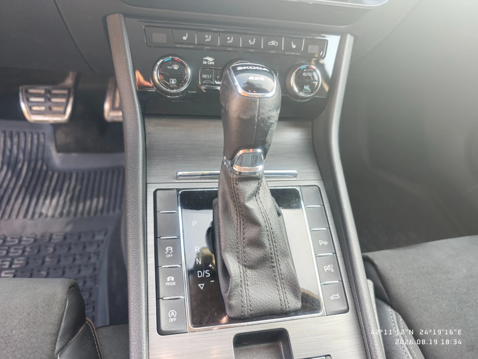 Skoda Superb SCOUT 4X4, снимка 12 - Автомобили и джипове - 55754364