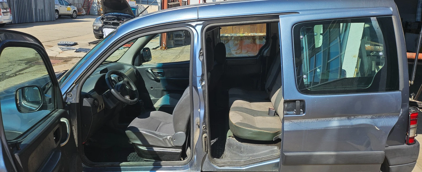 Peugeot Partner HDI, снимка 6 - Автомобили и джипове - 55787055