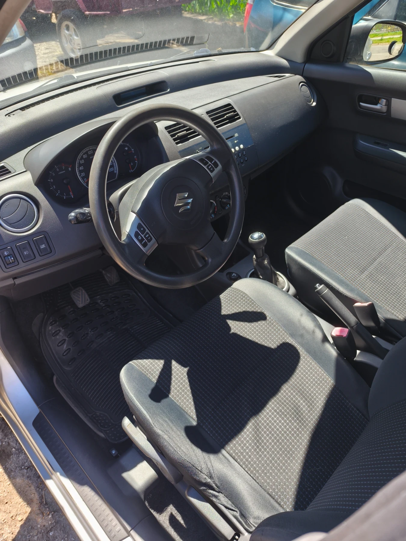 Suzuki Swift | Mobile.bg � ����������� 10