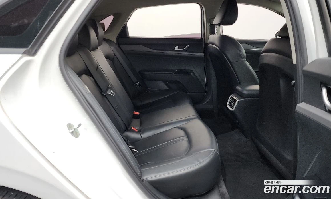 Kia K5 2.0 Trendy, снимка 17 - Автомобили и джипове - 55941542