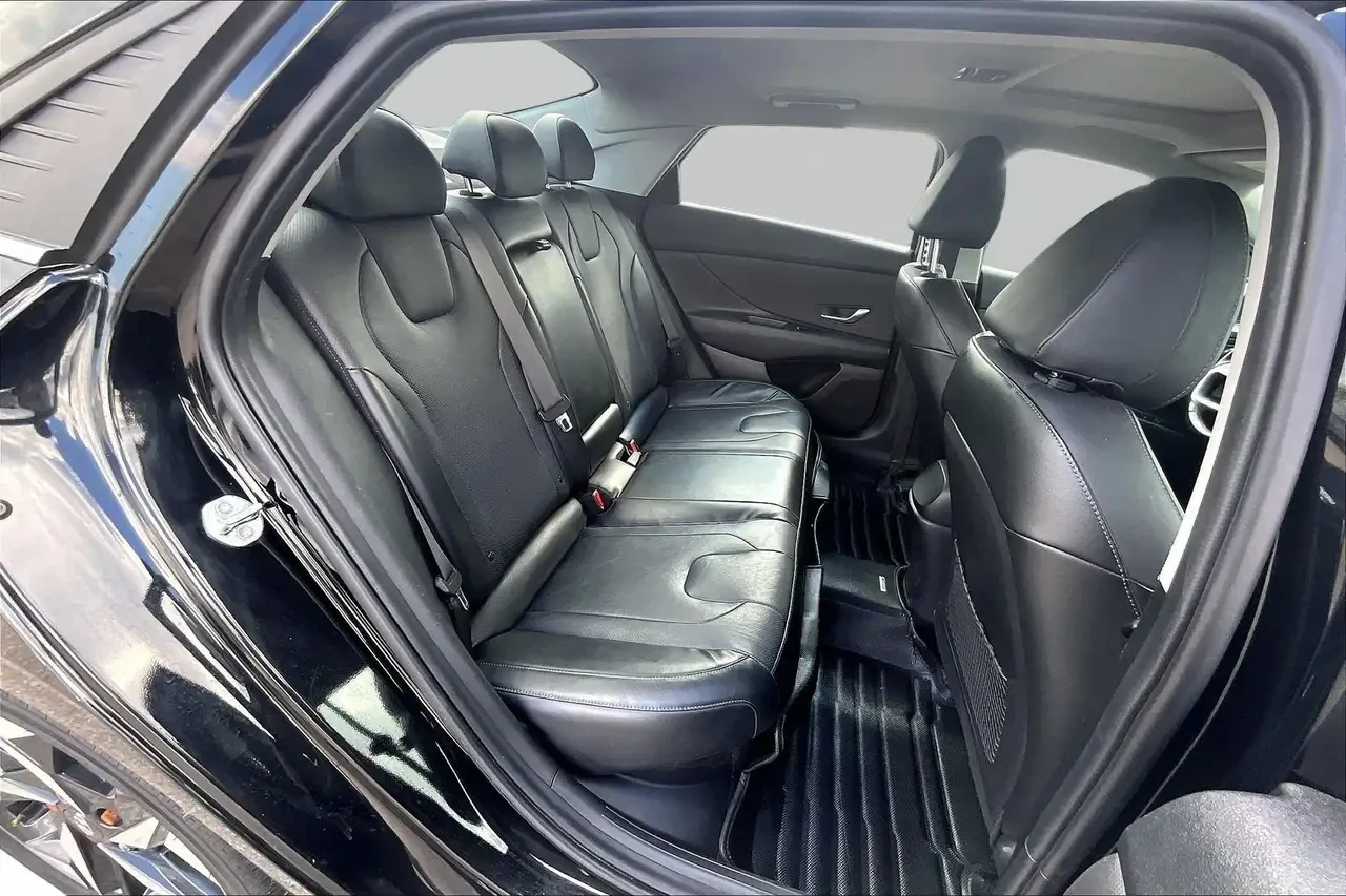 Hyundai Elantra Hybrid Luxury | Navigation | Efficiency | Sunroof, снимка 12 - Автомобили и джипове - 56259136