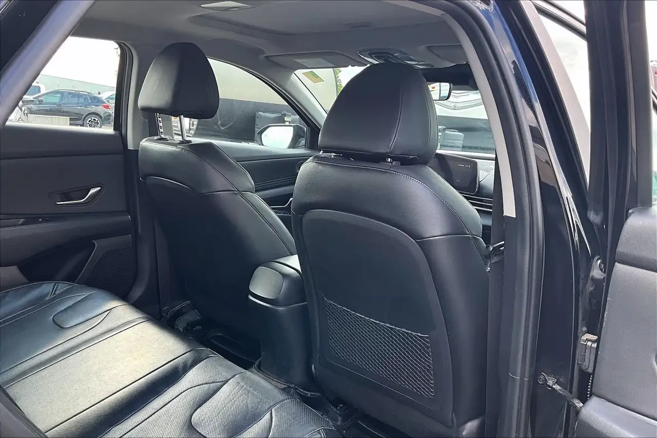 Hyundai Elantra Hybrid Luxury | Navigation | Efficiency | Sunroof, снимка 4 - Автомобили и джипове - 56259136