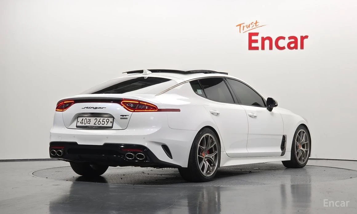 Kia Stinger, снимка 2 - Автомобили и джипове - 56639713