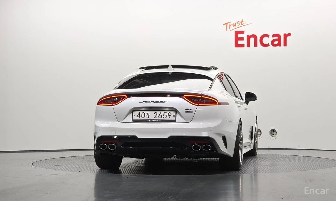 Kia Stinger, снимка 4 - Автомобили и джипове - 56639713
