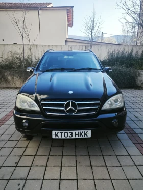 Снимка Mercedes-Benz ML 55 ...