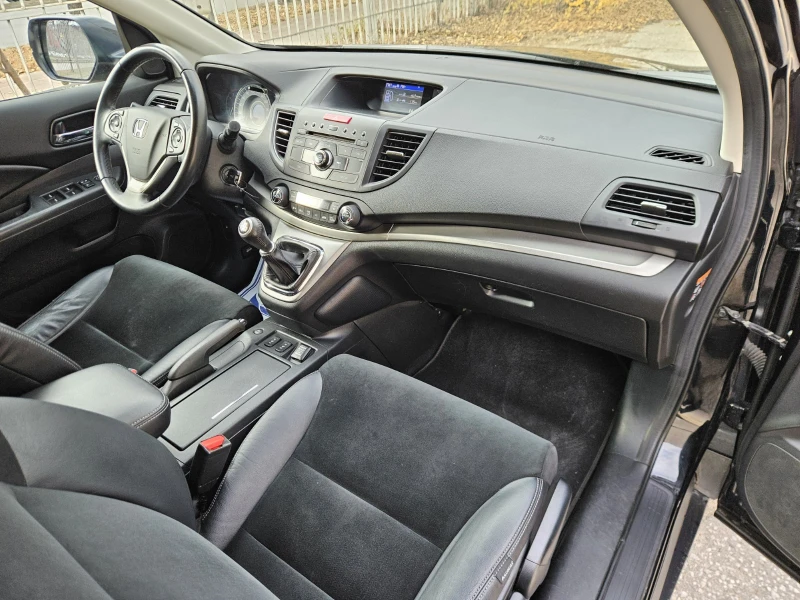 Honda Cr-v 2.2i-DTEC 4x4 Alacntara Distronic Lane Asist Bi-Xe, снимка 16 - Автомобили и джипове - 47432274