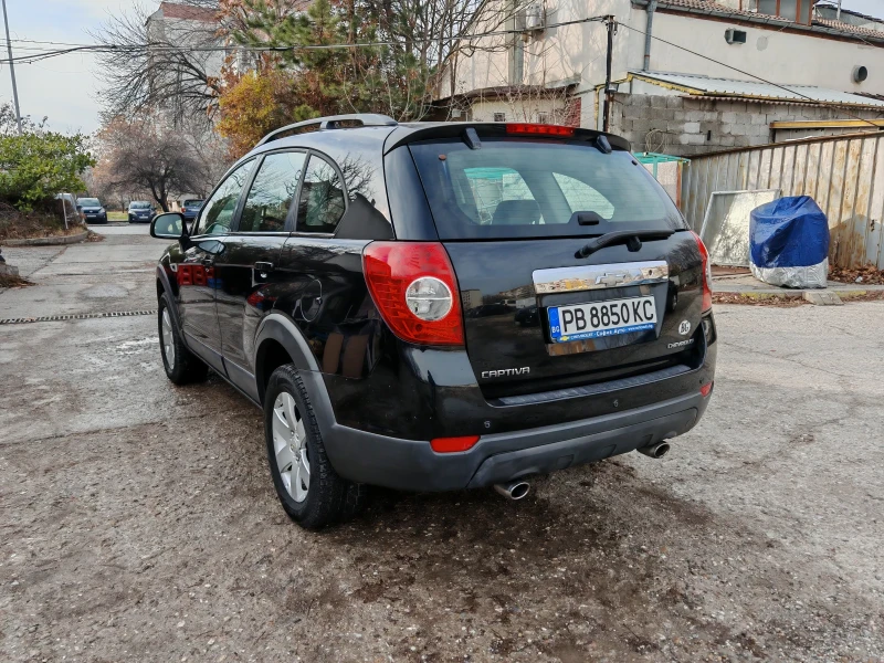 Chevrolet Captiva, снимка 16 - Автомобили и джипове - 48446645