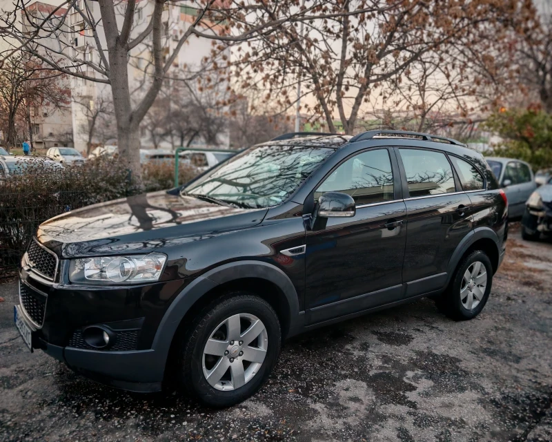 Chevrolet Captiva, снимка 12 - Автомобили и джипове - 48446645