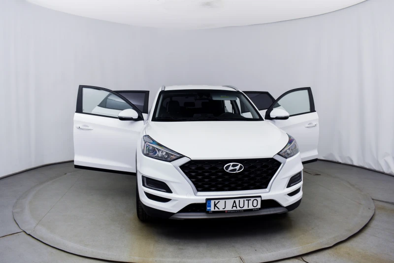 Hyundai Tucson  1.6 CRDI, снимка 2 - Автомобили и джипове - 49183800