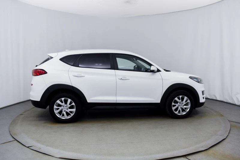 Hyundai Tucson  1.6 CRDI, снимка 5 - Автомобили и джипове - 49183800