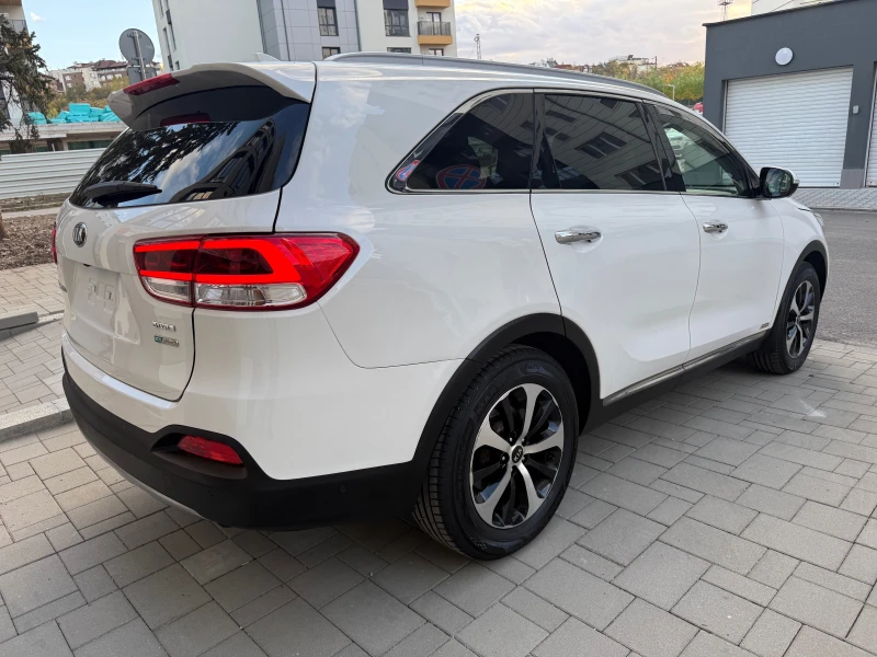 Kia Sorento 2.2 CRDi, MAX FULL, Swiss, снимка 4 - Автомобили и джипове - 52658407