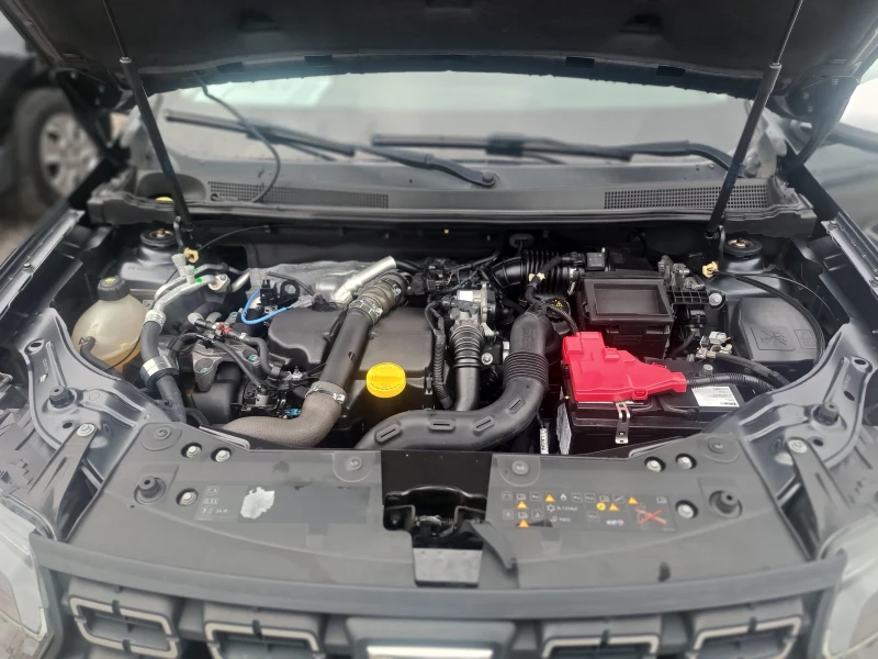 Dacia Duster 1.5 DCI, снимка 7 - Автомобили и джипове - 52388209