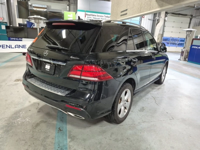 Mercedes-Benz GLE * 400 * CARFAX * БЕЗ ПЪРВОНАЧАЛНА ВНОСКА, снимка 3 - Автомобили и джипове - 52776457