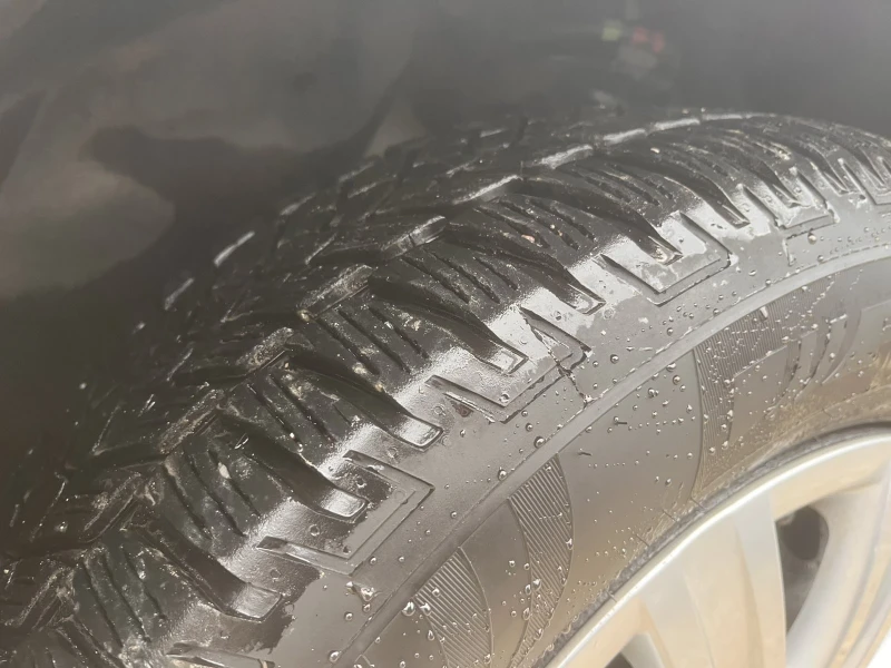 VW Tiguan 2.0TDI 4x4, снимка 17 - Автомобили и джипове - 53537081