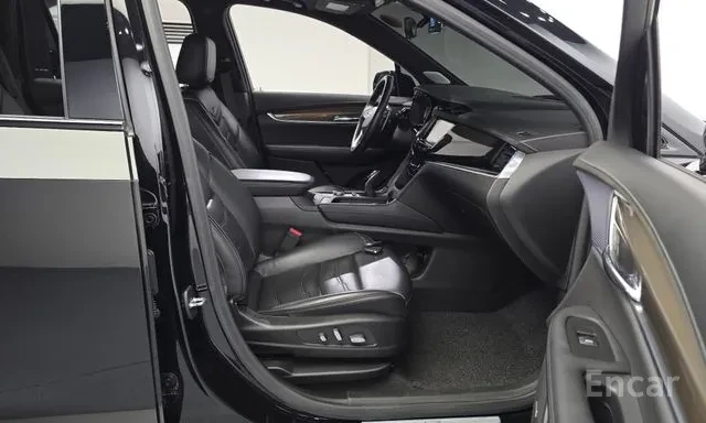Cadillac XT6 3.6 Sport AWD* 360 камери* HUD* Вентилация, снимка 12 - Автомобили и джипове - 56687996