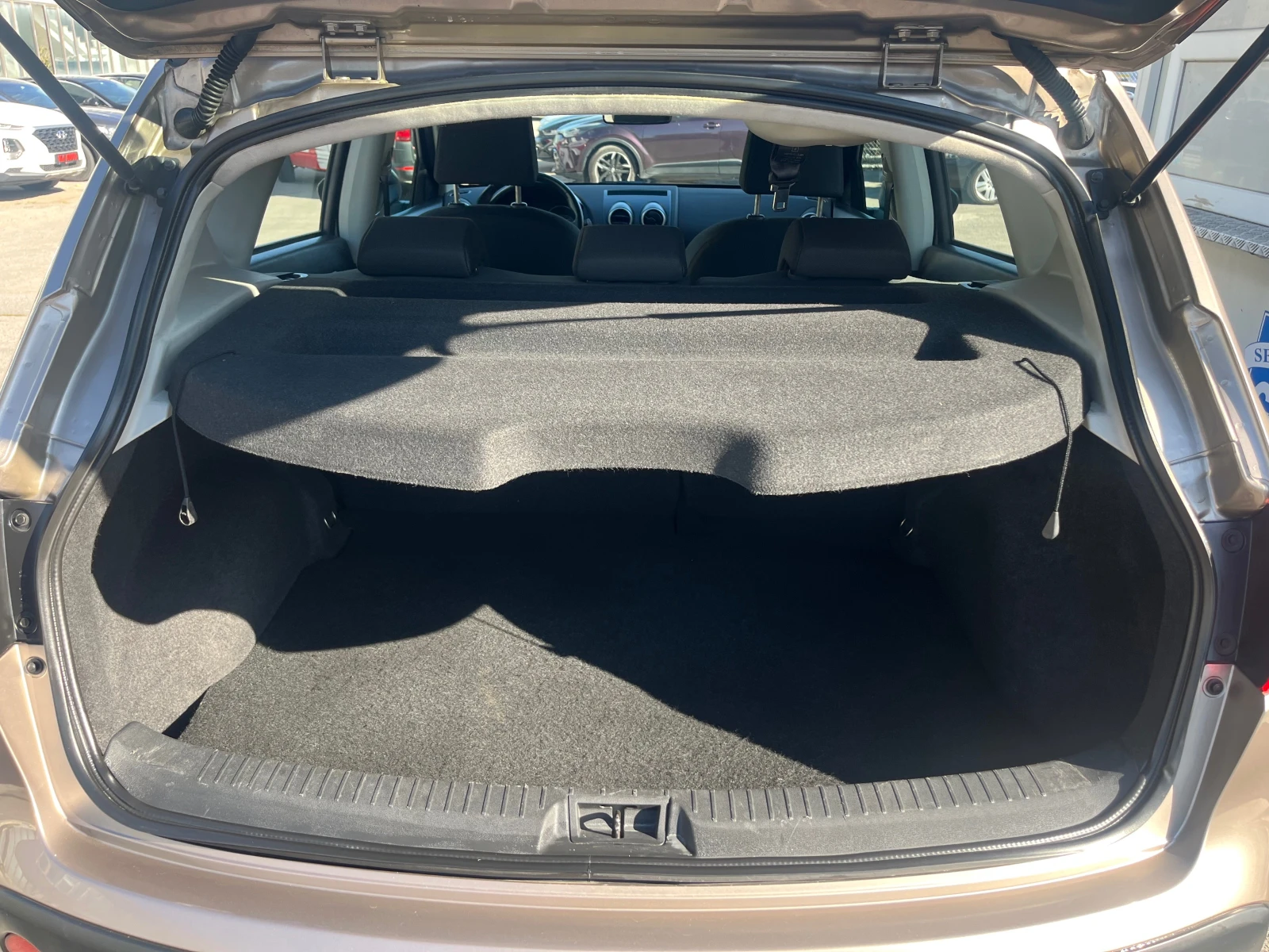 Nissan Qashqai 1.6i | Mobile.bg   13