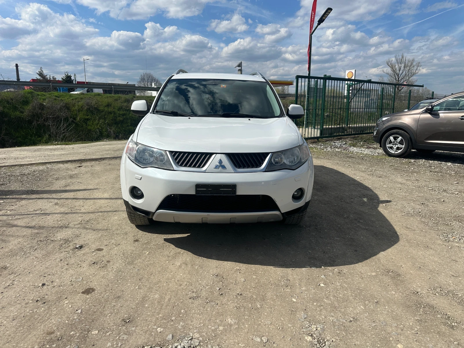 Mitsubishi Outlander 2.4-AUTOMAT-4x4-CH-ТОПСЪСТОЯНИЕ-7-МЕСТА-БЕЗ-РЪЖДА!, снимка 8 - Автомобили и джипове - 53988995