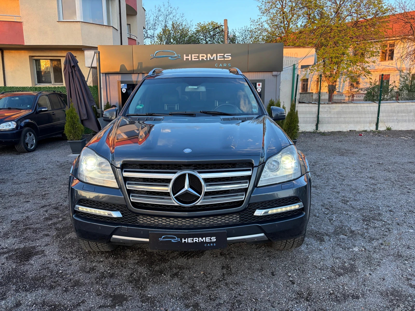 Mercedes-Benz GL 500 * AMG* , снимка 2 - Автомобили и джипове - 54241908