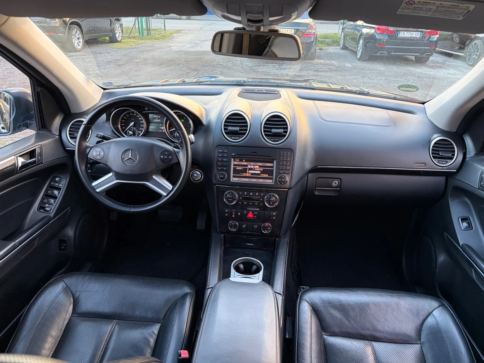 Mercedes-Benz GL 500 * AMG* , снимка 14 - Автомобили и джипове - 54241908